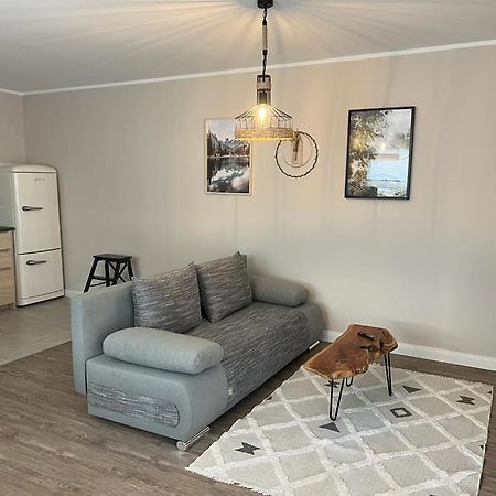 Ferienwohnung Am Rebberg Зульцбург Экстерьер фото