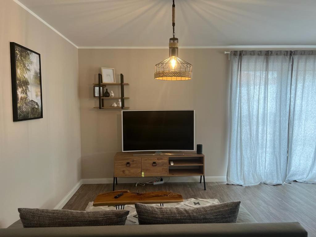 Ferienwohnung Am Rebberg Зульцбург Экстерьер фото